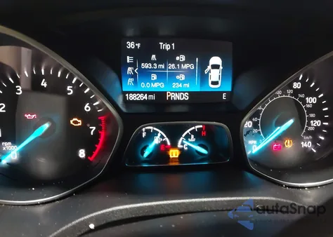 2018 Ford Escape S z USA, uszkodzony, nr VIN 1FMCU0F74JUB55520